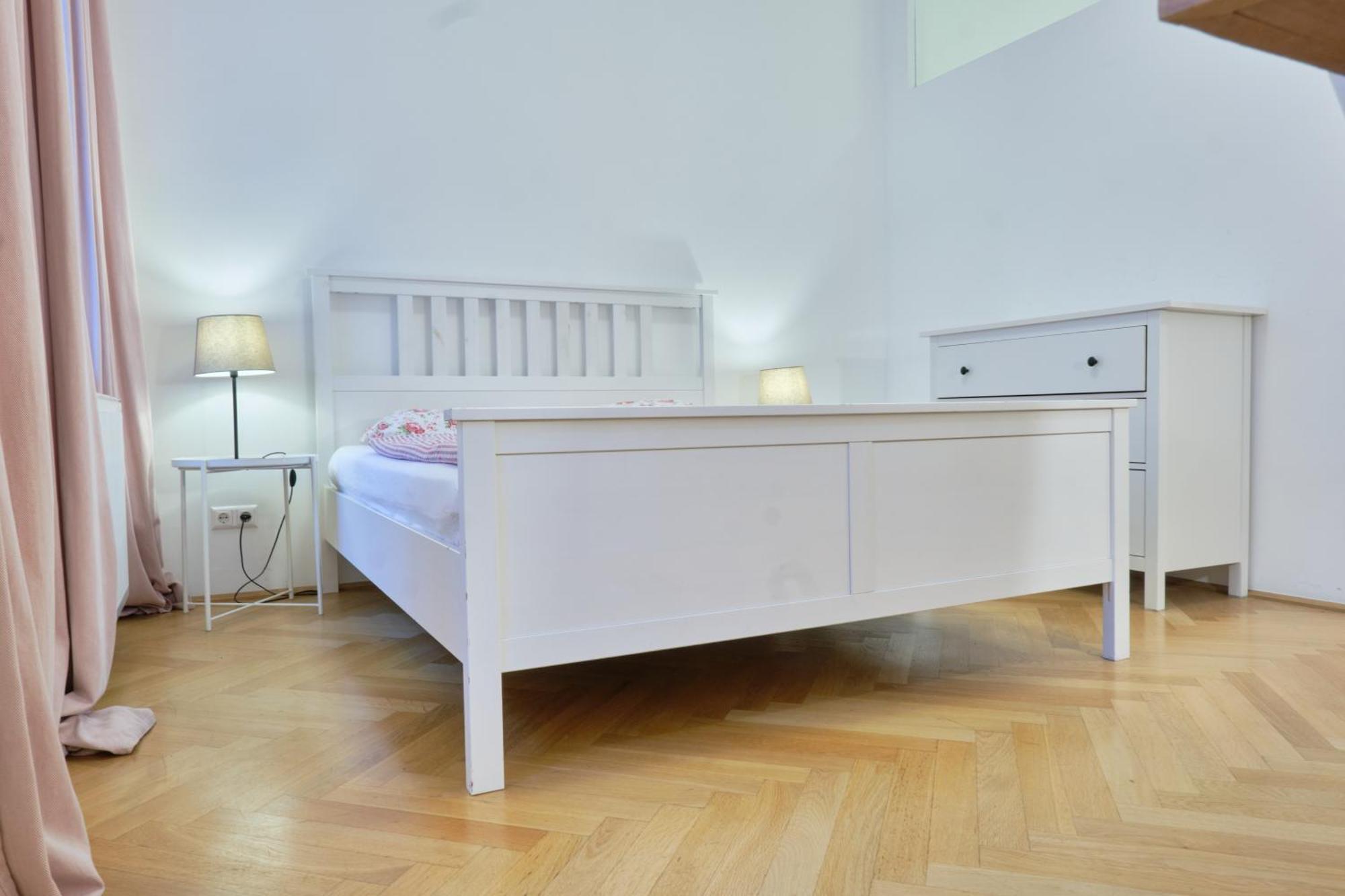 Apartament Chic - Near U3 Metro